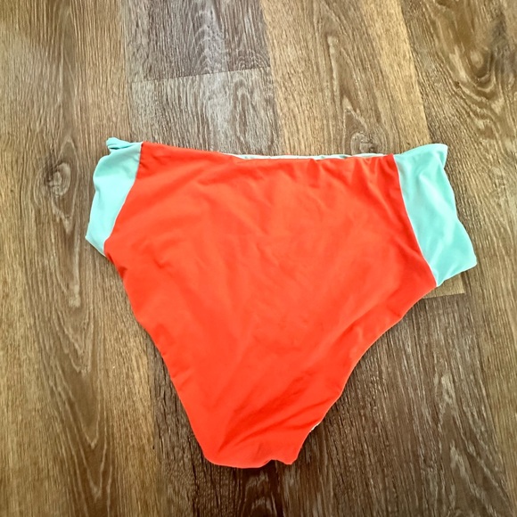 High rise carve designs bikini bottoms - Picture 5 of 5